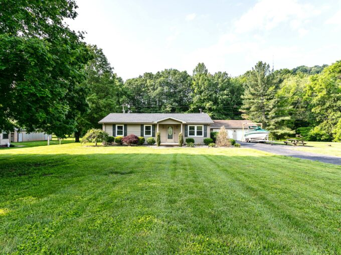 255 McElroy Pike – Lebanon